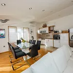 Selak Apartamento *