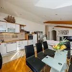 Apartamento Selak *
