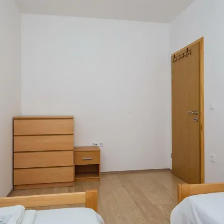 Selak Lägenhet *