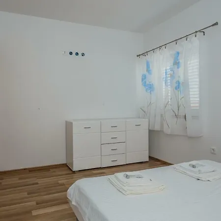 Selak Lägenhet *