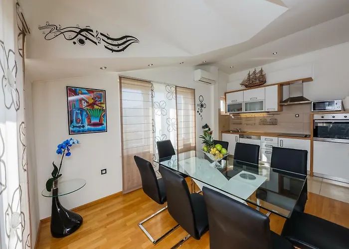 Апартаменти Selak Спліт