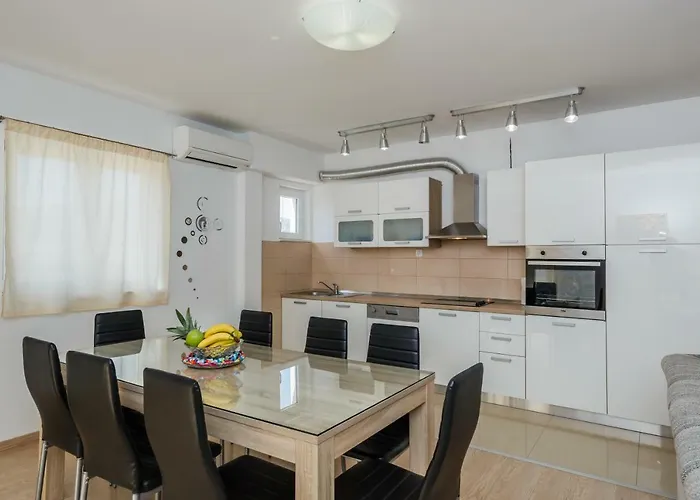 Selak Апартаменти Спліт