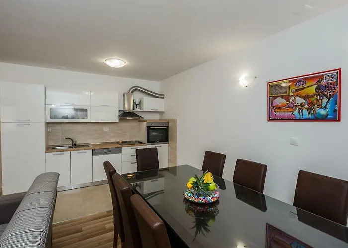 Selak Апартаменти *